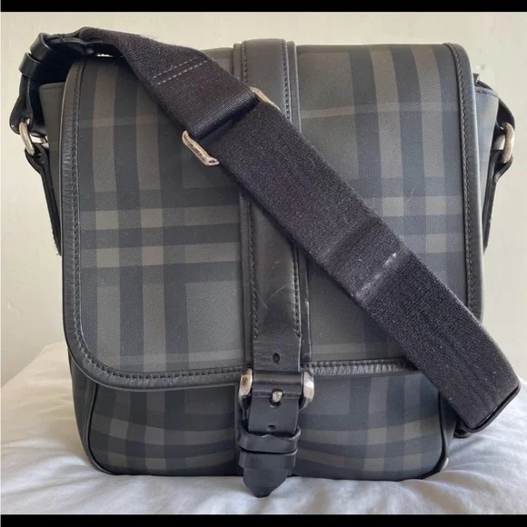Burberry Crossbody Bag - Picture 1 of 12